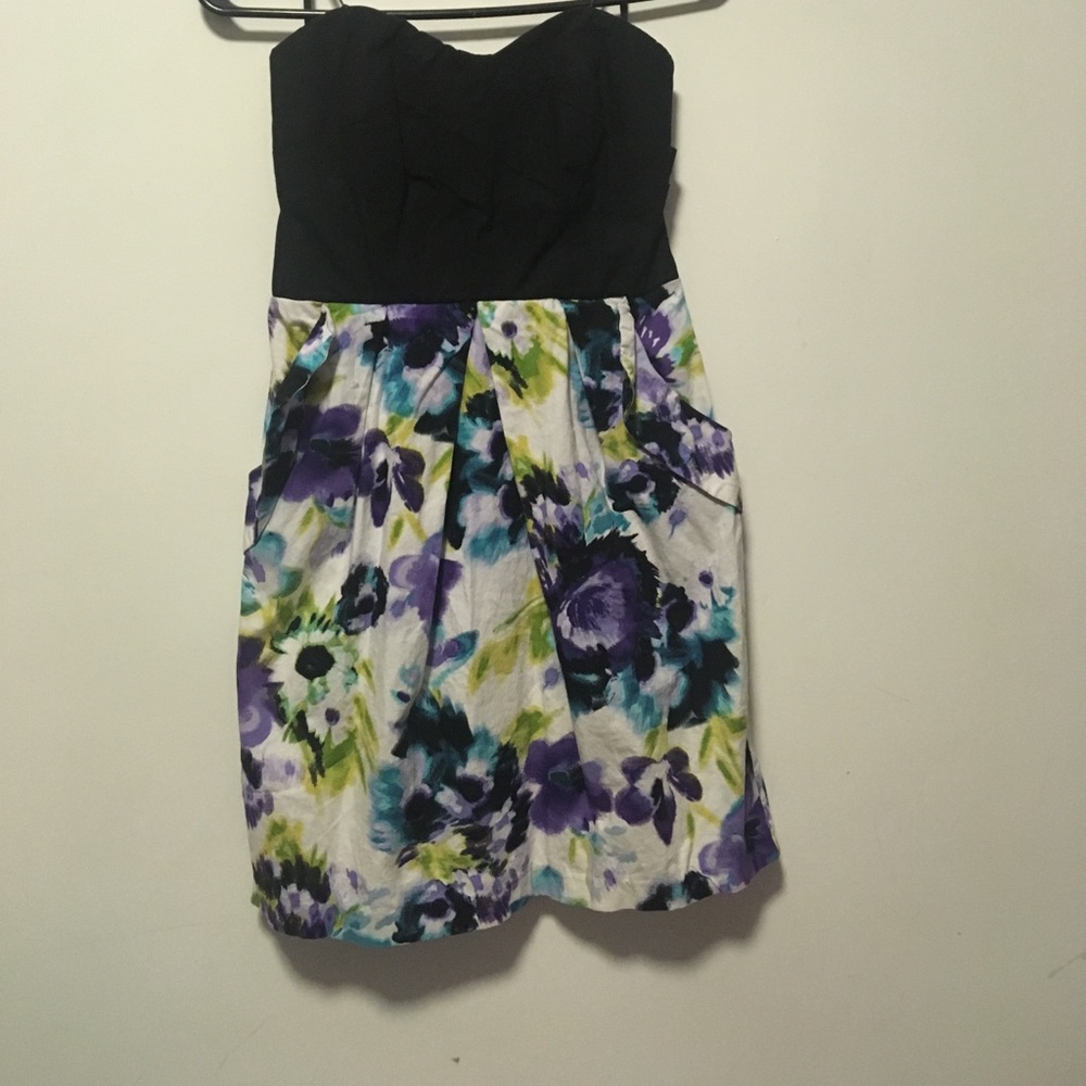 Strapless dress